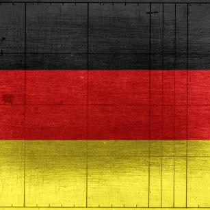 Deutsche Flagge Gemalt Auf Hölzernem Hintergrund